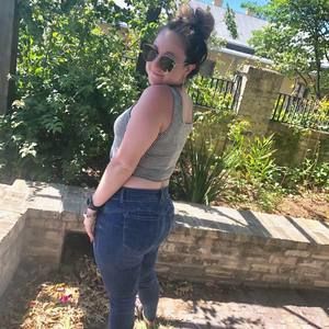 Meet your Posher, Claire taylor